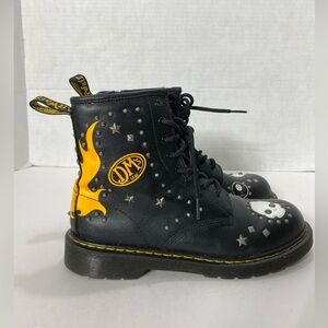 Dr. Doc Martens 1460 PATCH STUDY ROCK & ROLL UNISEX BOOTS US M 6 US L 8 UK 5 VGC